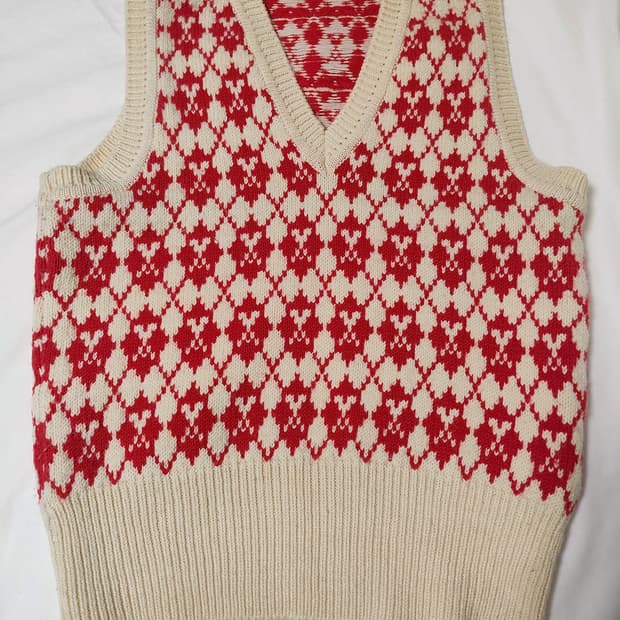 AMI 여성 아가일 니트 베스트 XS