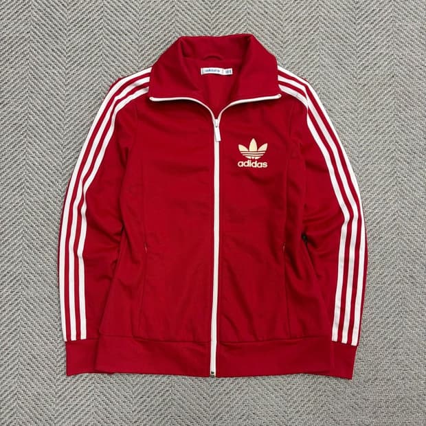 아디다스 유로파 트랙탑  v1774