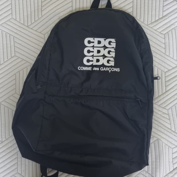 꼼데가르송 CDG 로고 백팩 블랙