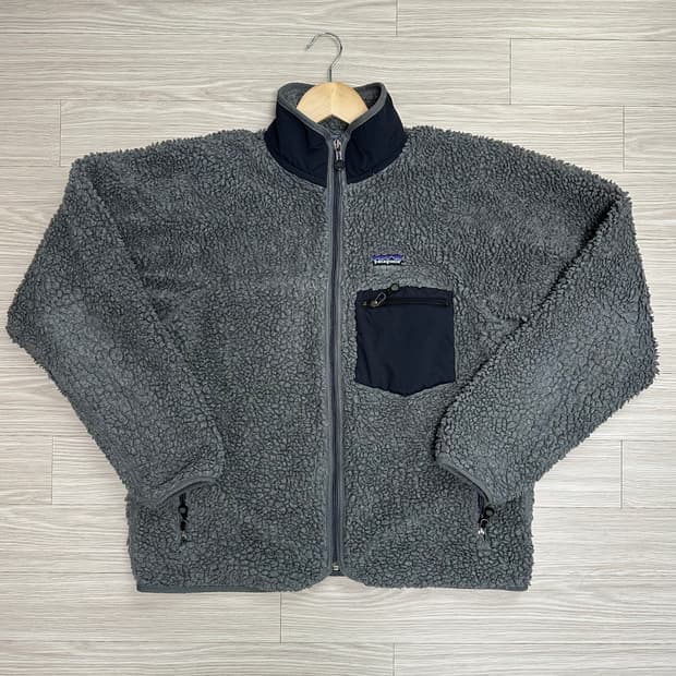 파타고니아 딥파일 그레이