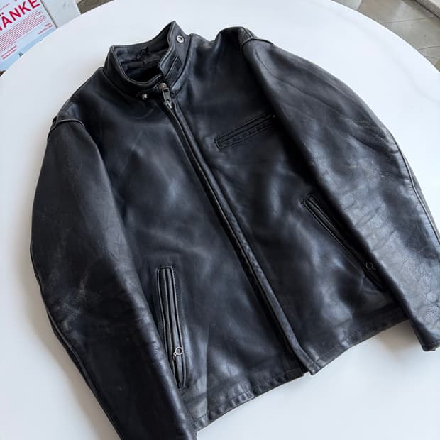 쇼트 싱글 레더 자캣