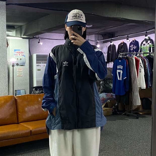 아디다스 오리지널 배색 바람막이 B2912