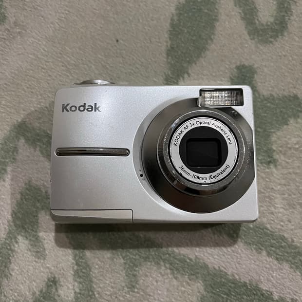 코닥 c613 펄화이트 빈티지 디카 카메라 카리나