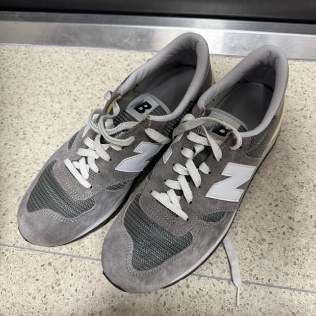 뉴발란스 m990gry 285