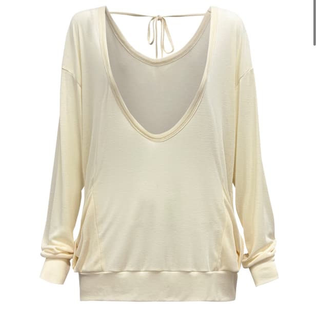 체메씨 LOOSE DEEP-NECK LONG SLEEVE (CREAM)