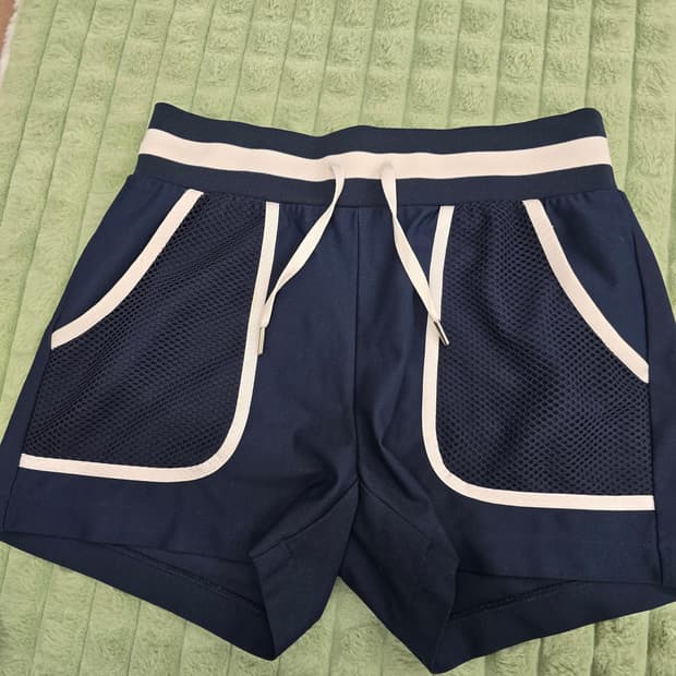 와이드앵글 니트반바지