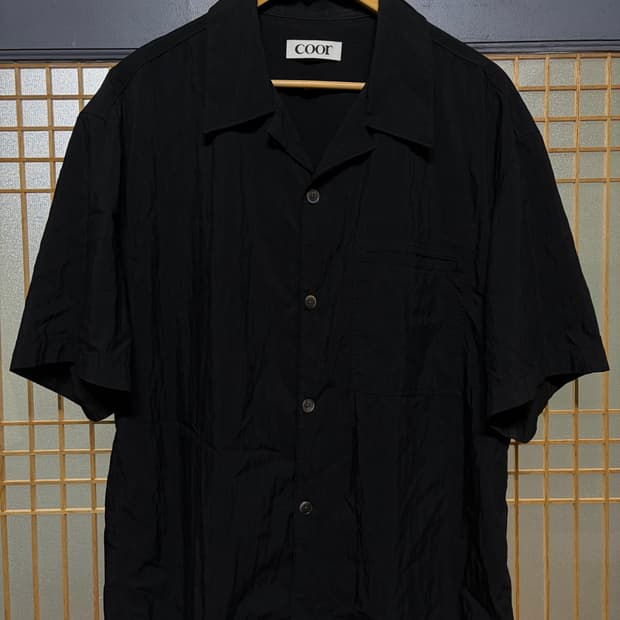 쿠어(coor) 레이온 오픈카라셔츠