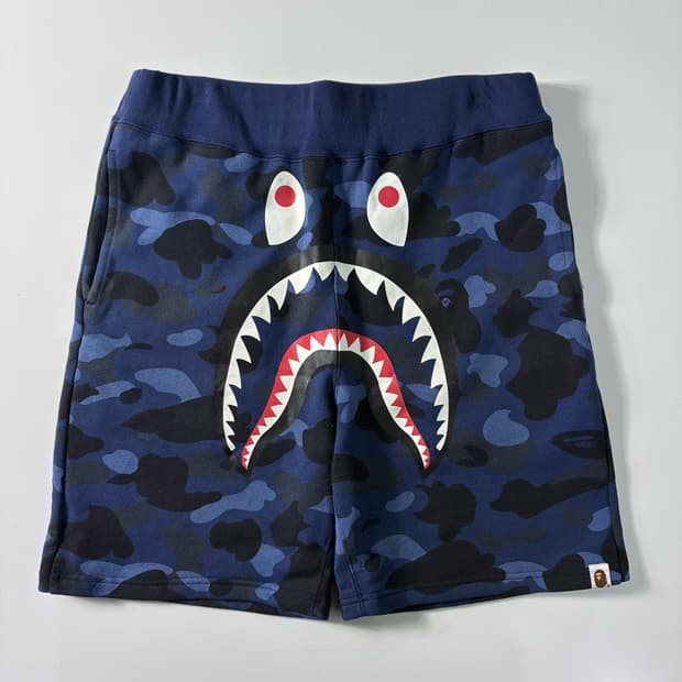 Bape 베이프 컬러 카모 샤크 하프팬츠