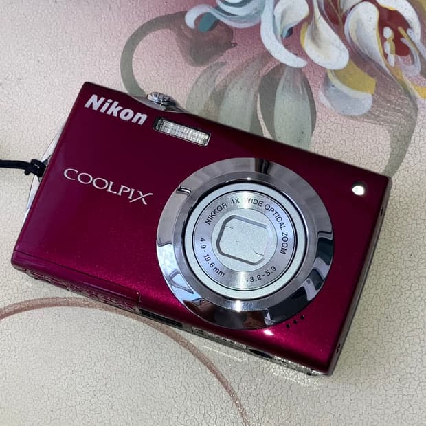 빈티지 디카 니콘 쿨픽스 S4000 디지털카메라 감성카메라