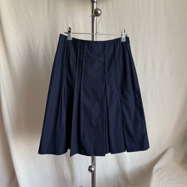 AKRIS punto Pleated Skirt