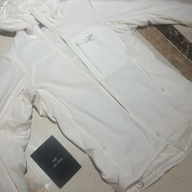 아크테릭스 sl후디 여성