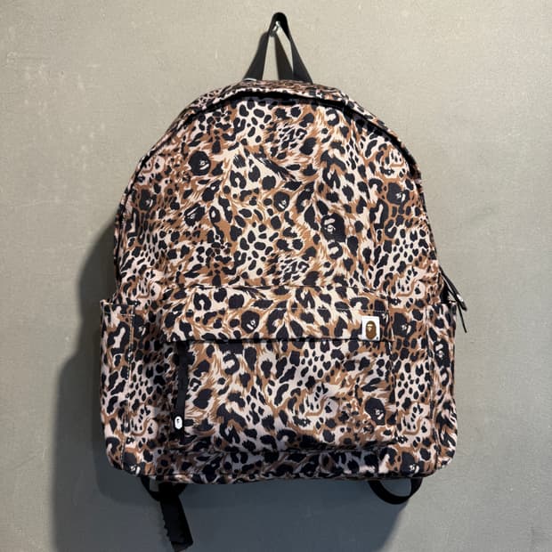 베이프 와일드 레오파드 데이팩