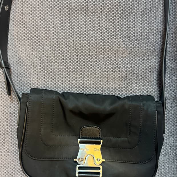 마뗑킴 미니 버클백 블랙