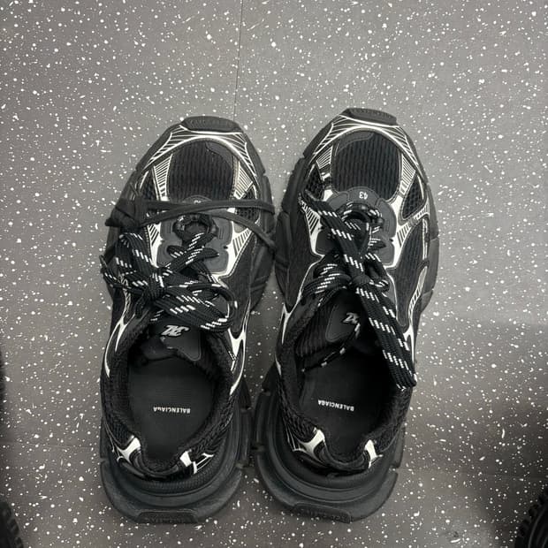 [43] 발렌시아가 3xl 블랙