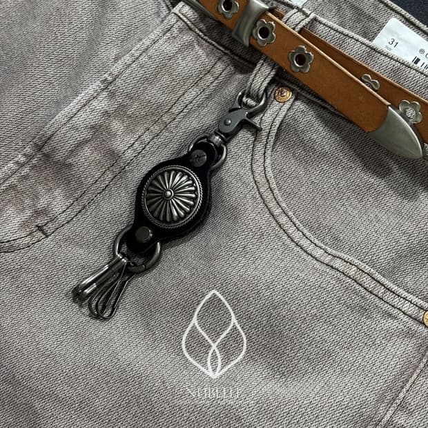 🌗 Chrome stud keyring / 크롬 플라워 스터드 키링
