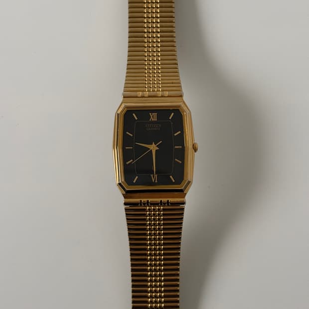 시티즌 1980년대 빈티지 시계 CQ 블랙 다이얼 골드 스퀘어 쿼츠 남성