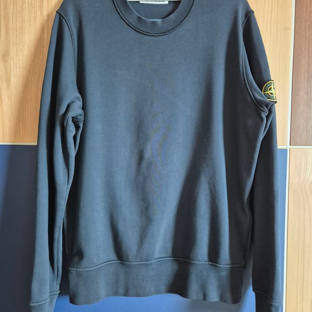 스톤아일랜드 맨투맨 네이비색상 ( S )