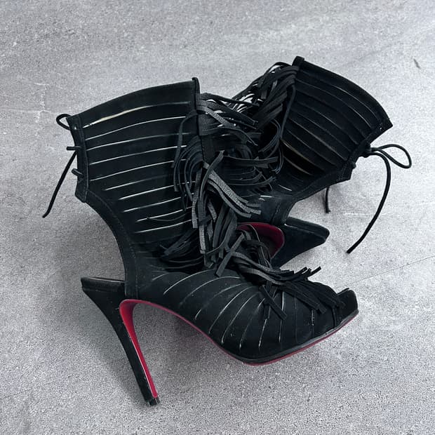 크리스찬 루부탱 프린지 오픈 토 힐