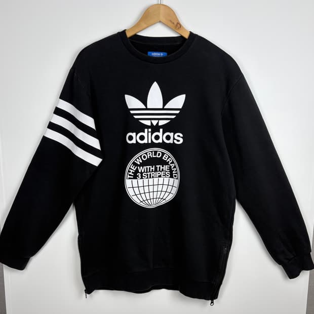 아디다스 빅로고 프린팅 맨투맨 (기모)