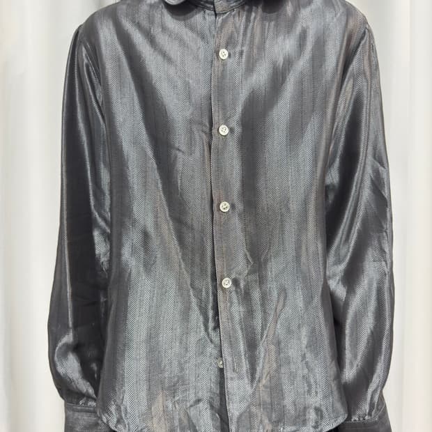 y’s silver shirt