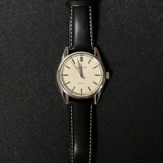 빈티지 크림 쿼츠 시계 40mm 케이스 VH31 열처리