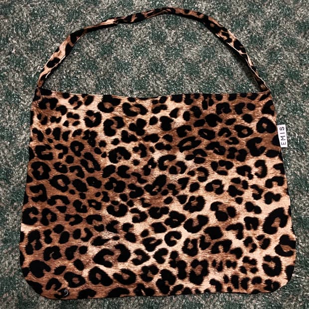 이미스 레오파드 코듀로이 에코백