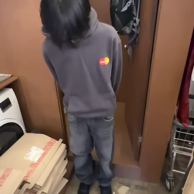 떨스데이 캐쉬온리 후드티 L thrusday420