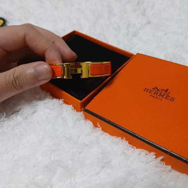 에르메스 클릭아슈 팔찌 PM 오렌지 금장 색상
