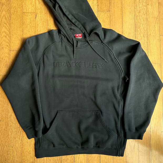 00's Oakley Side Zipper Hoodie