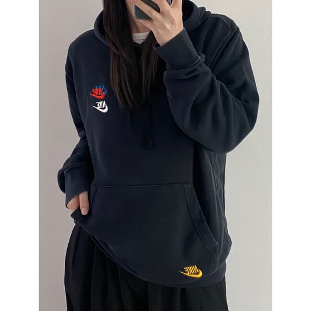 나이키 트리플 스우시 후드티