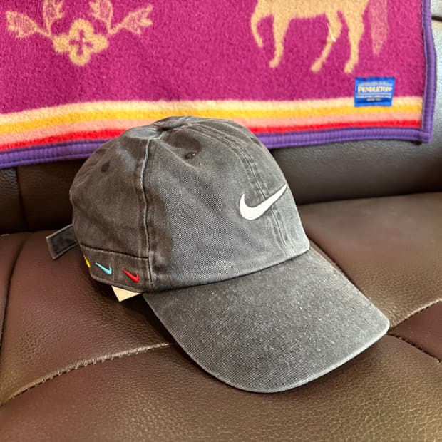 나이키 프렌즈 카이리볼캡
