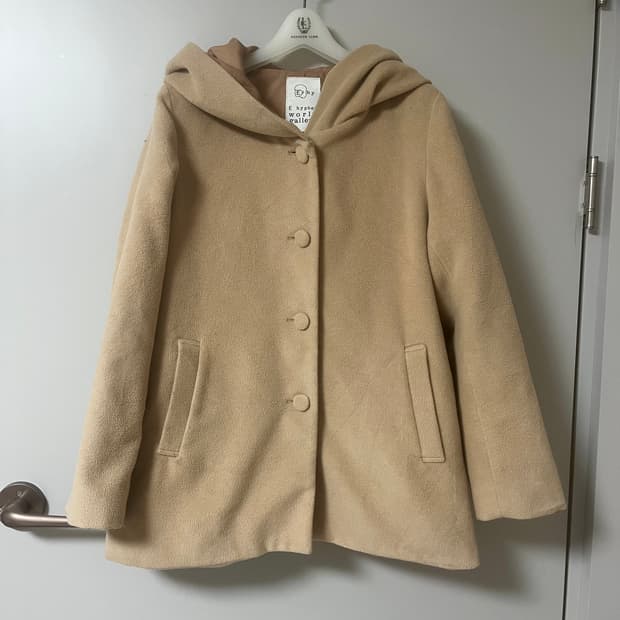 라떼갸루 모리 후드 버튼 코트