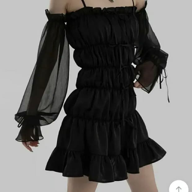 므넴 사틴 프릴 원피스 세트