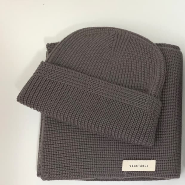 베지터블 홀가먼트 비니 브라운