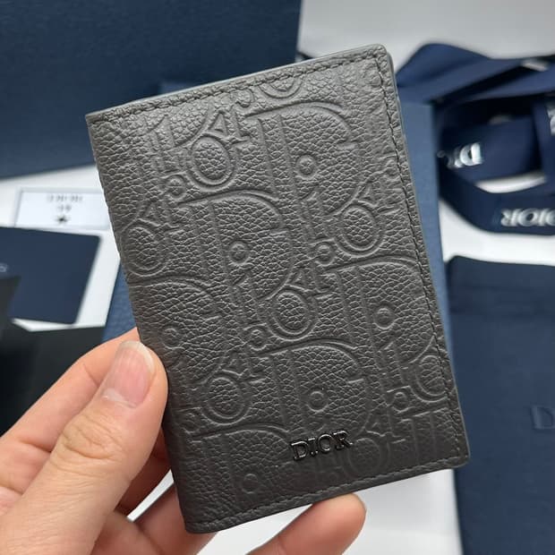 디올 오블리크 그래비티 오거나이저 카드지갑