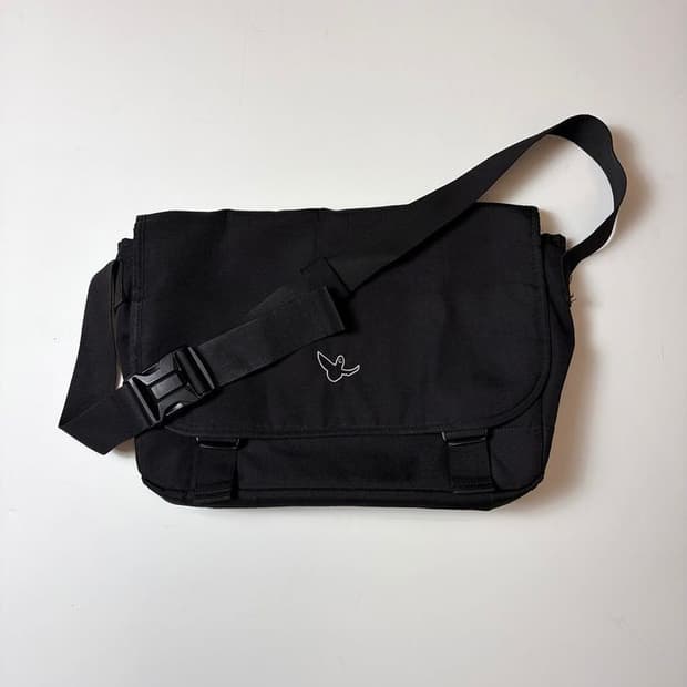 와릿이즌 마크곤잘레스 크로스백 Q1520