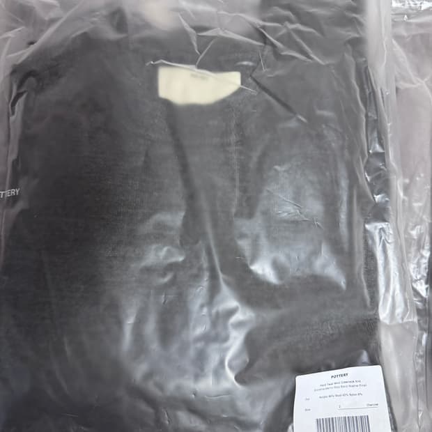 포터리 하드 트위스트 크루넥 니트 블랙, 차콜 2 새상품