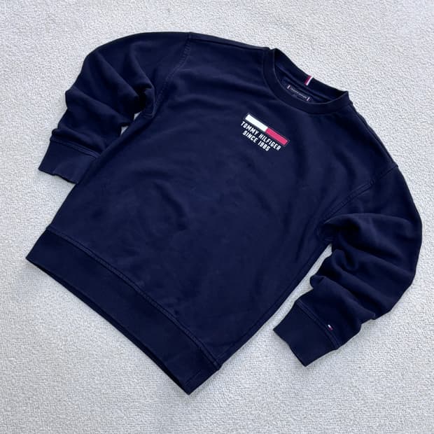 152 타미힐피거 스몰로고 맨투맨 티셔츠 0331E