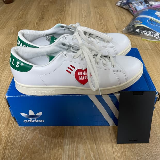 아디다스 휴먼메이드 스탠스미스 270