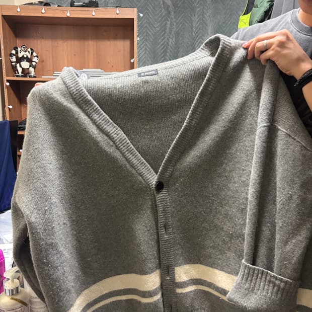 인사일런스 오버사이즈 배색 가디건 L