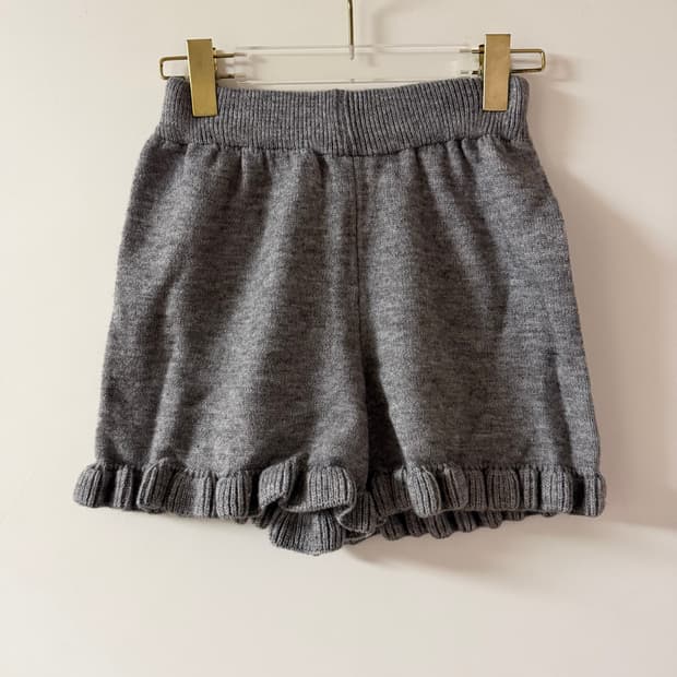 새상품 여자 니트 프릴 반바지 (그레이)