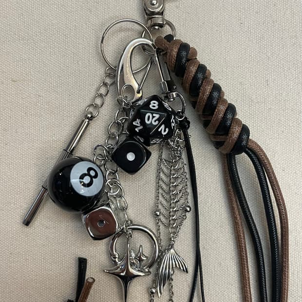 토곰아비 더블 레더 주사위 키링