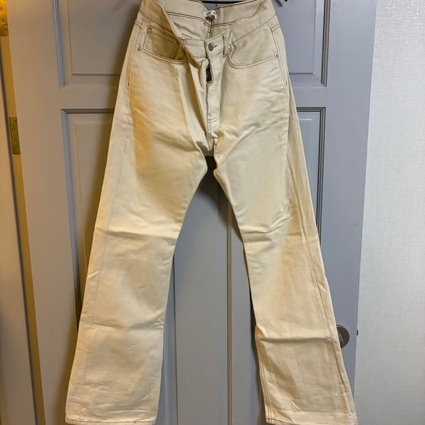 커먼스웨덴 부츠컷팬츠31 백아이보리