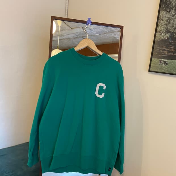 커버낫 C 로고 맨투맨 그린