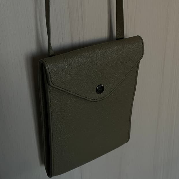 르메르 엔벨로프백 거의새상품 판매해요