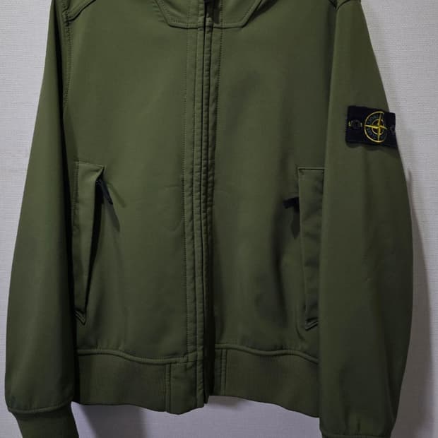 정품 스톤아일랜드 소프트쉘 후드 자켓 95 / M