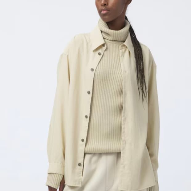 유니클로u 드레이프 셔츠