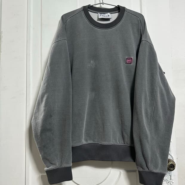 솔리드옴므 그라데이션 맨투맨