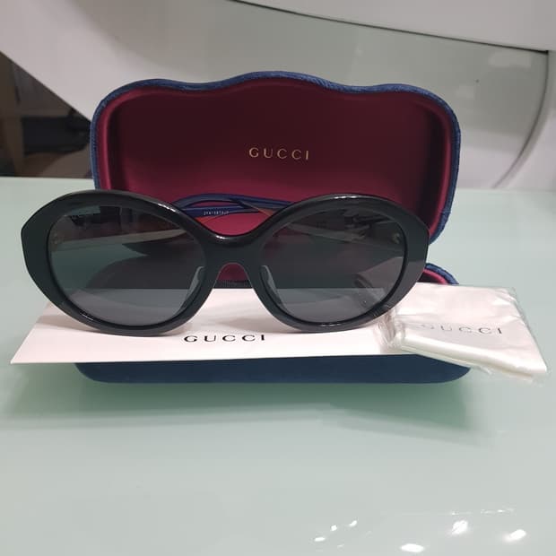 구찌선글라스(새상품 풀구성)