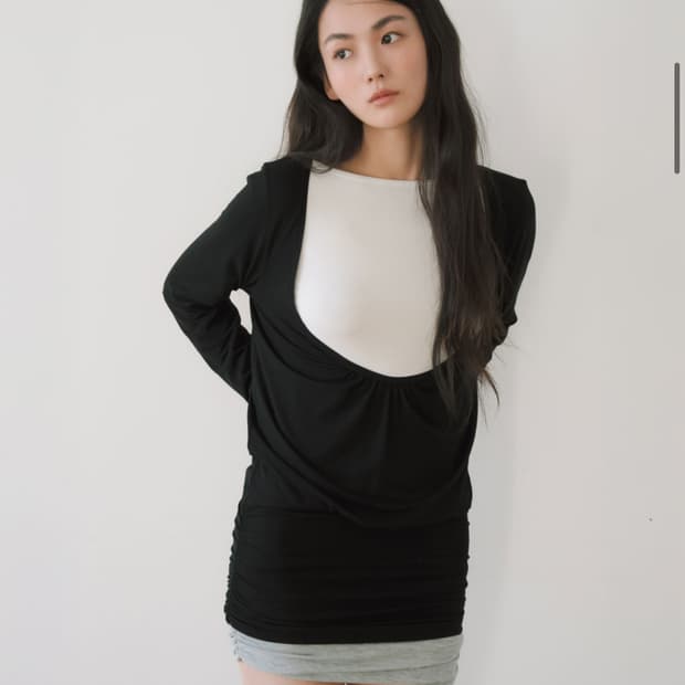 yearning loose shirring 유넥 탑 black